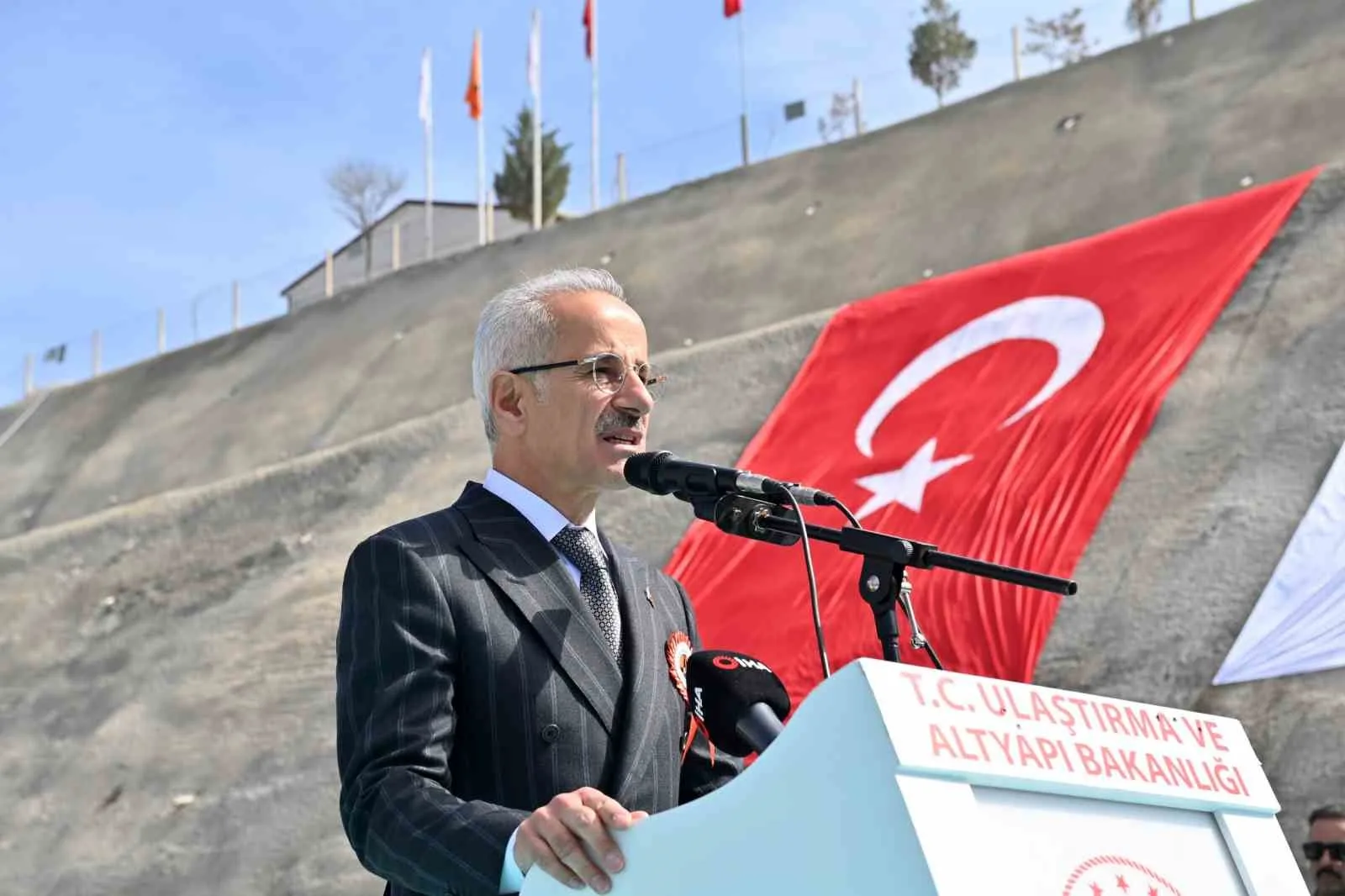Mersin-Adana-Osmaniye-Gaziantep Hızlı Tren Hattı'nda çalışmalar devam ediyor