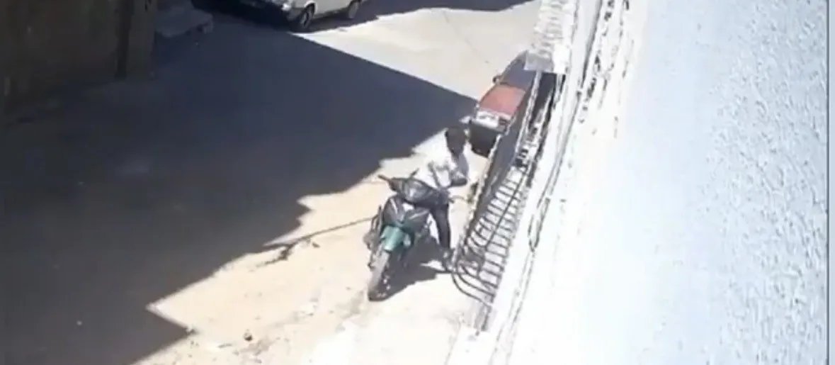Gaziantep'te tepki çeken görüntü: Küçük kızını darbedip motosikletle sürükleyen baba gözaltına alındı