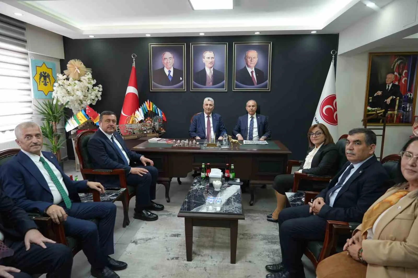 Bakan Bolat'tan MHP Gaziantep İl Başkanı Kılıç'a hayırlı olsun ziyareti