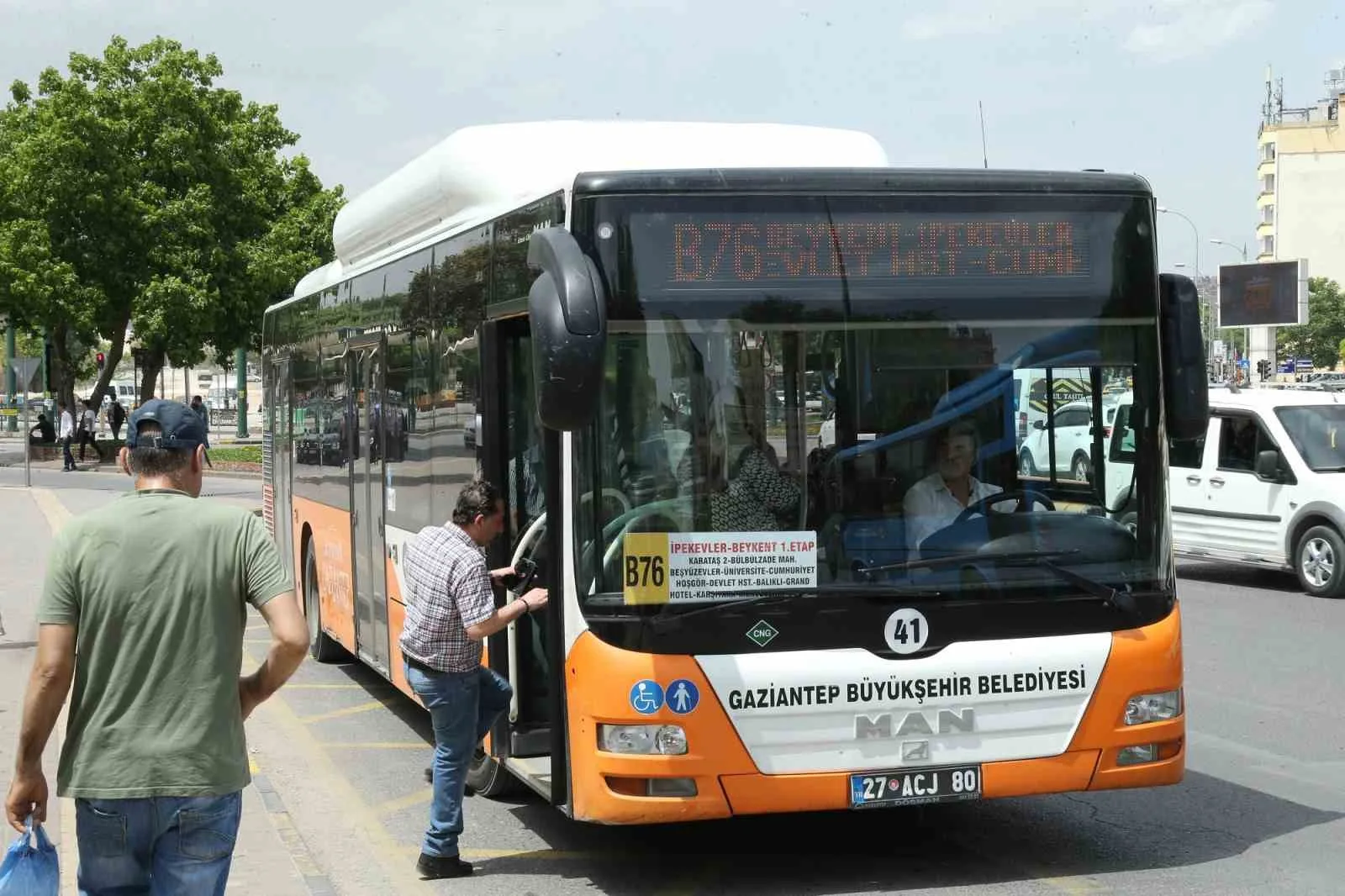 Büyükşehir'den vatandaşlara ücretsiz toplu taşıma müjdesi