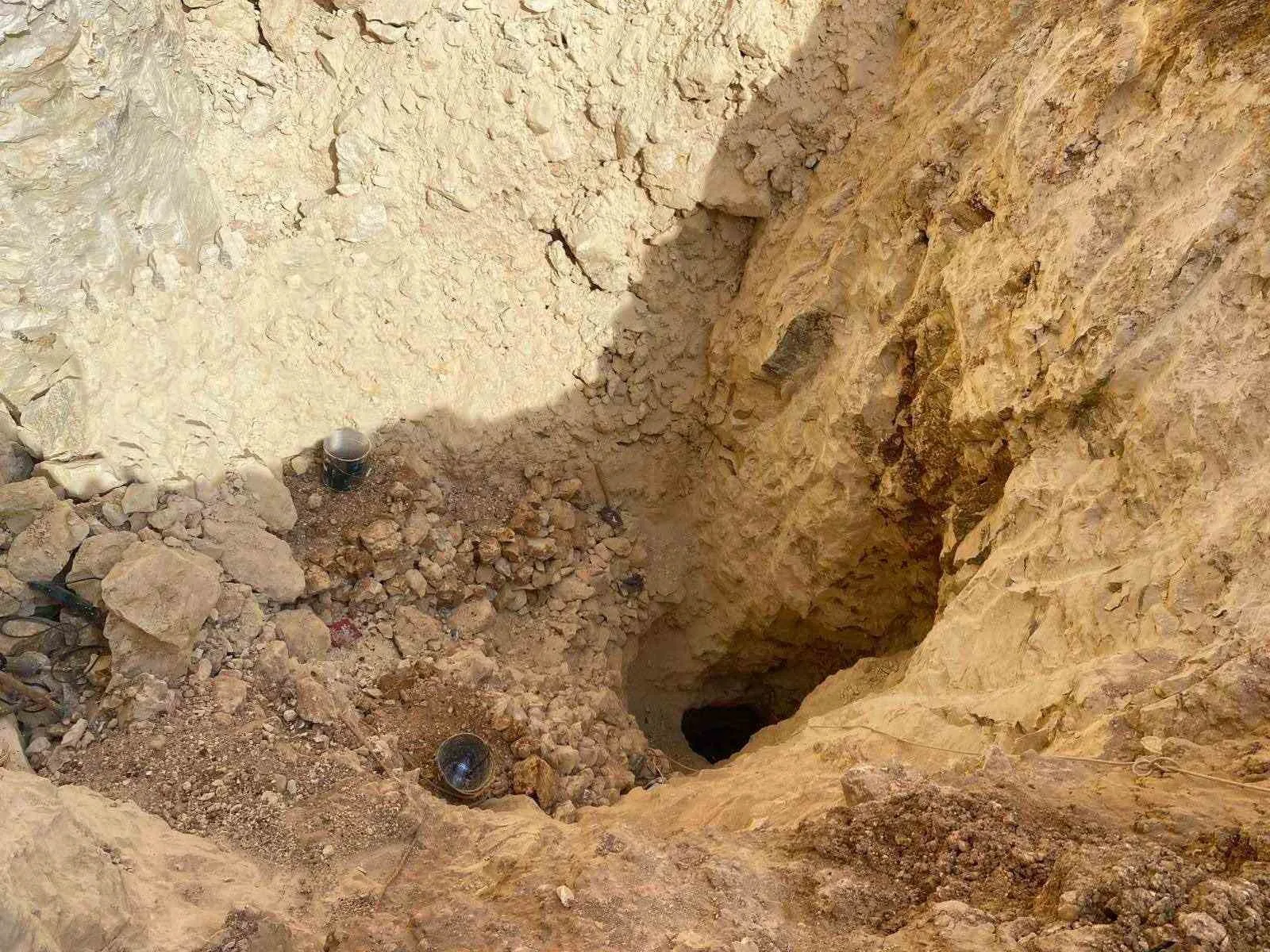 Kaçak kazı yapan 2 şahıs suçüstü yakalandı