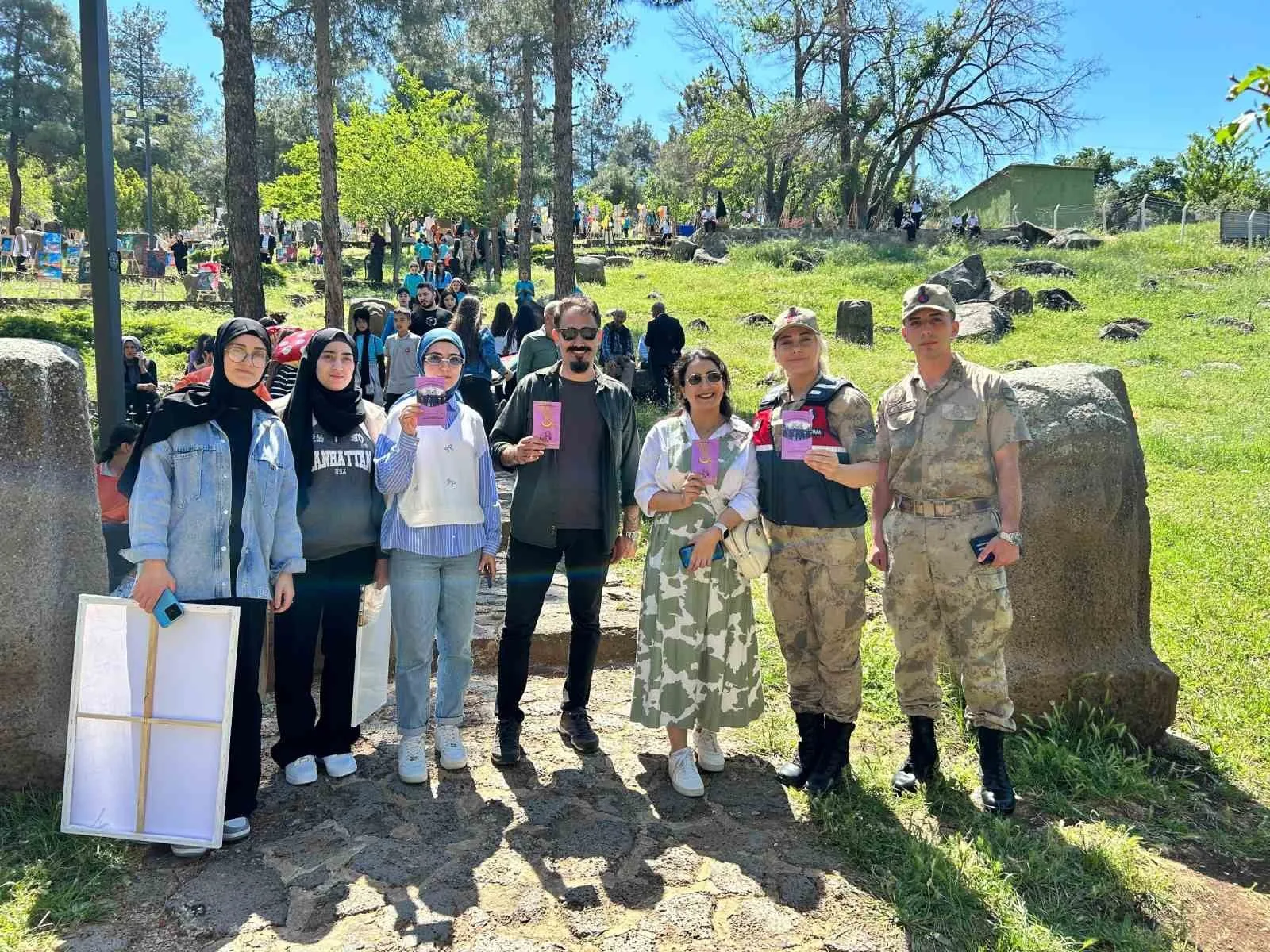 Jandarma ekipleri KADES uygulamasını tanıttı