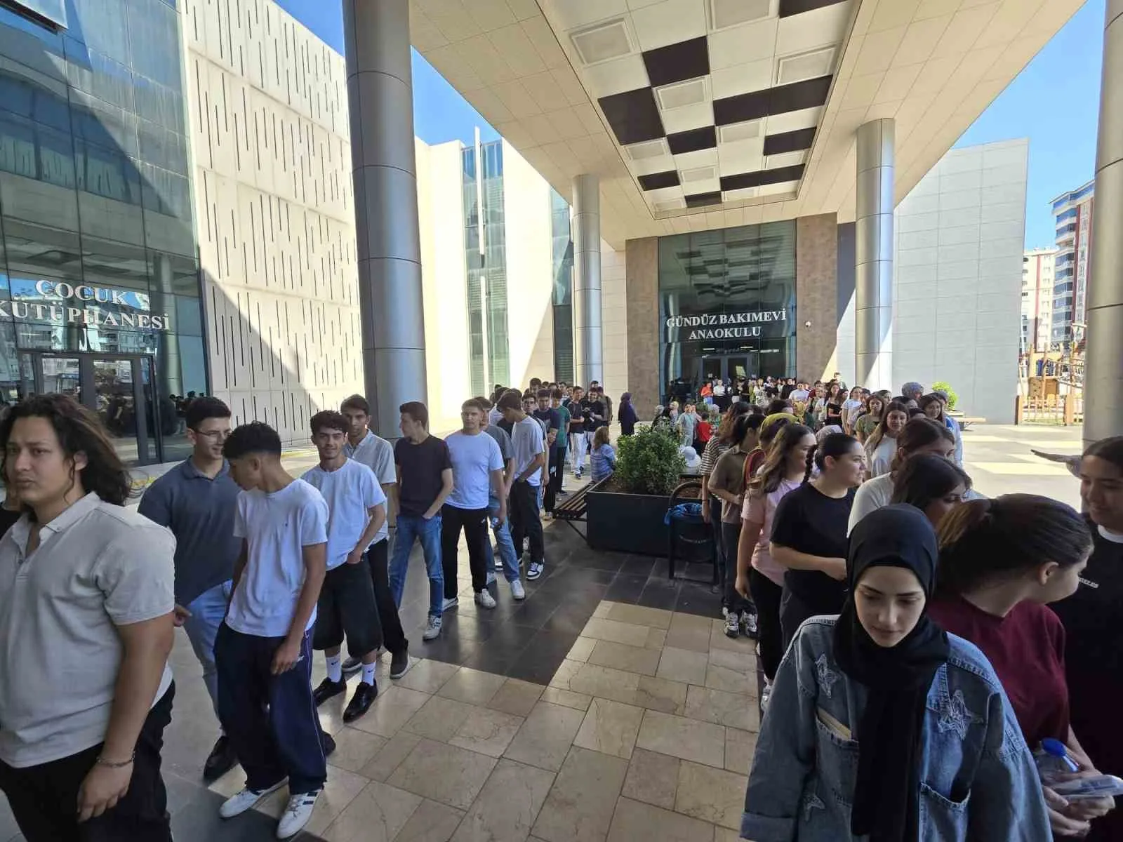 Gaziantep Büyükşehir'den sınava hazırlanan öğrencilere YKS tatbikatı