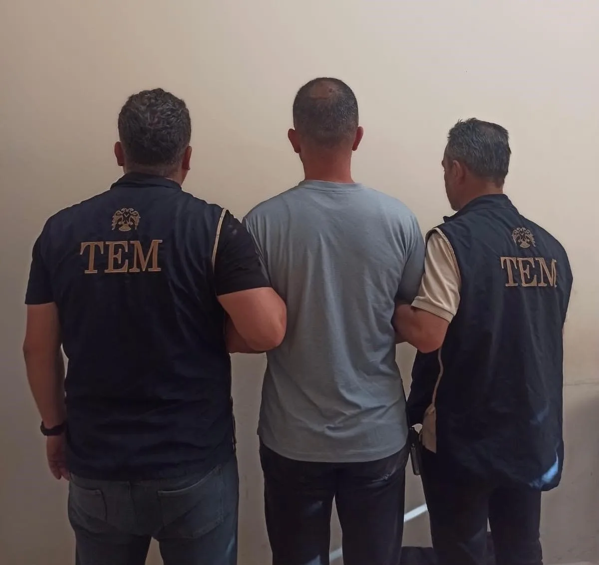 Kesinleşmiş 6 yıl cezayla aranan FETÖ firarisi yakalandı