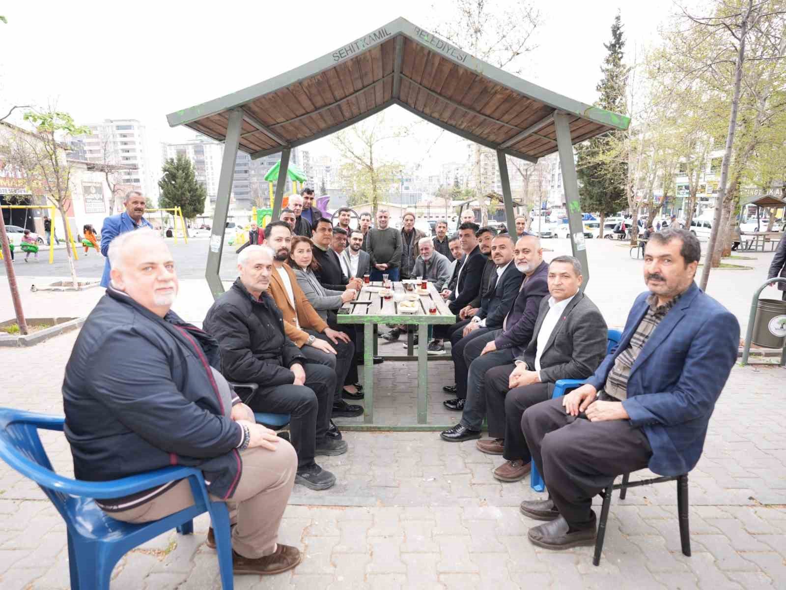 Yılmaz'dan Çıksorut ve Umut mahallesine ziyaret