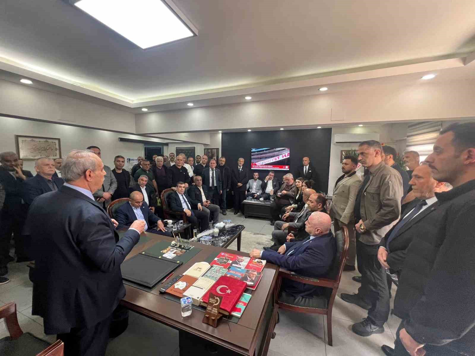 MHP Gaziantep'te yeni il başkanına ziyaret trafiği