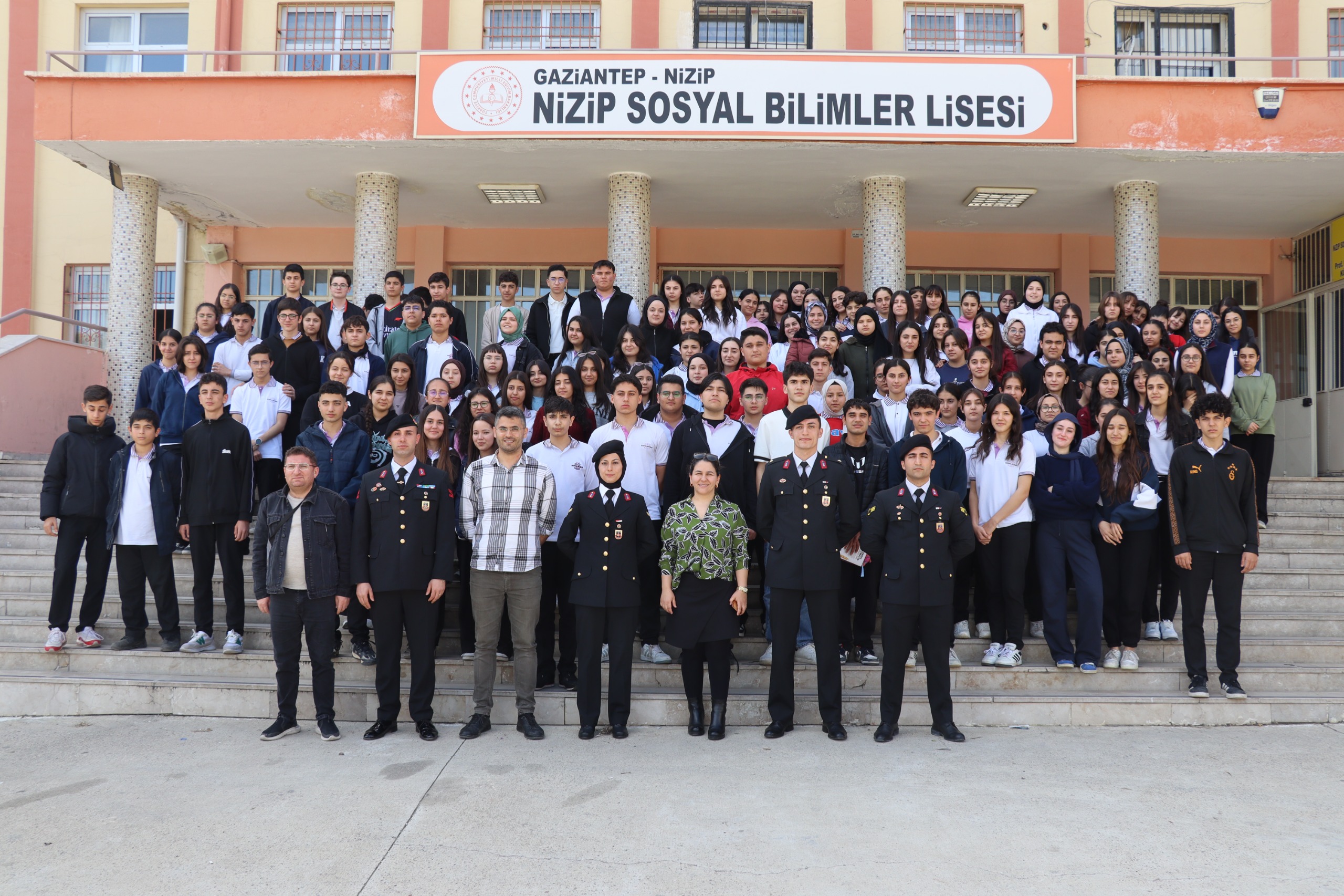 Gaziantep Jandarması Öğrencilere Meslek Tanıtımı Yaptı
