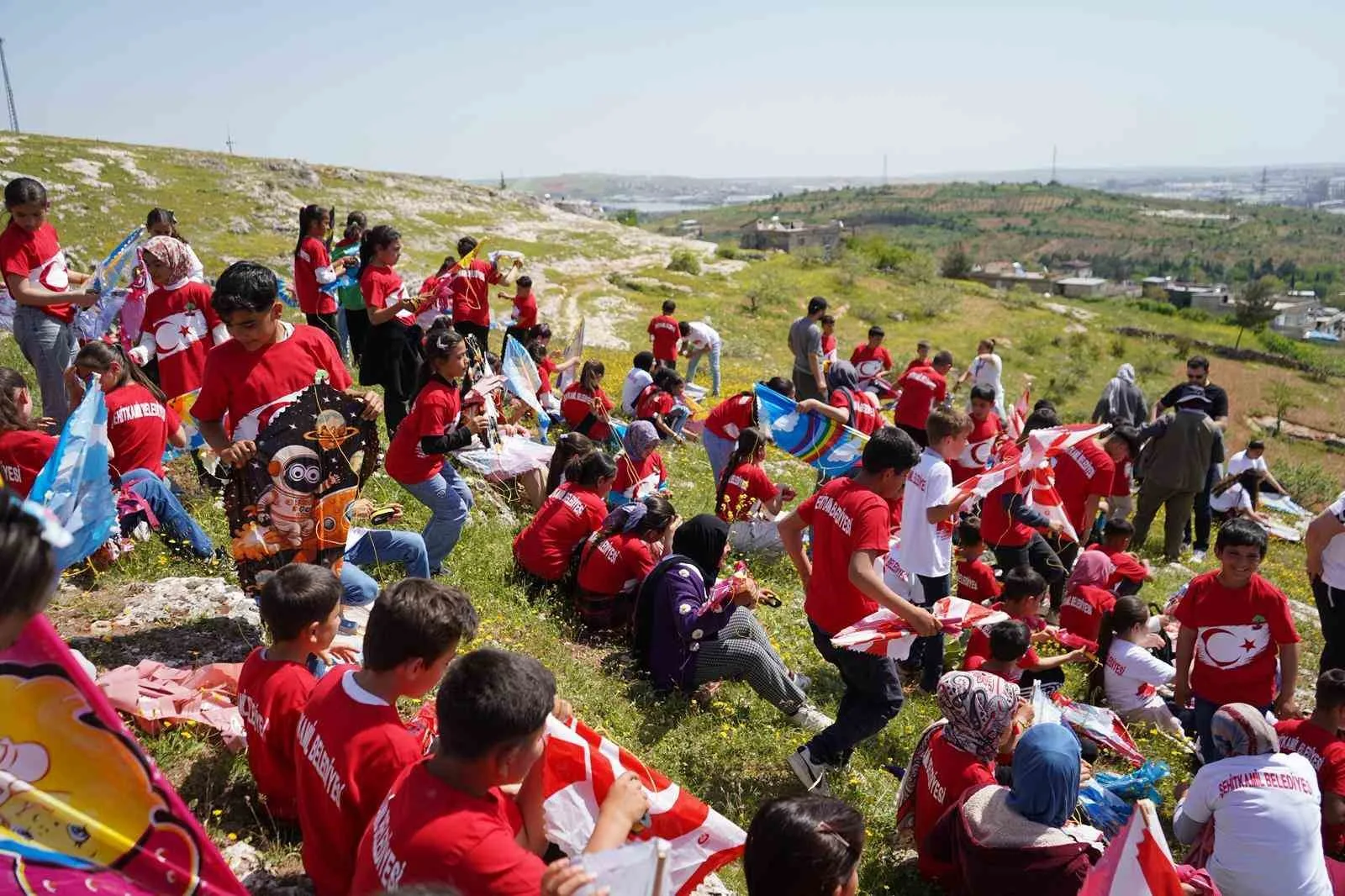 Şehitkamil'de 19 Mayıs coşkusu gökyüzüne taşındı